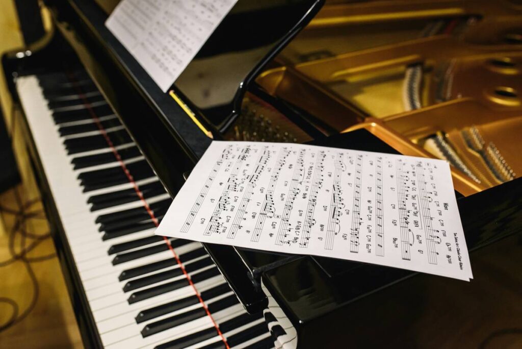 Piano Music Lessons for Beginners: 7 Proven Tips to Avoid Costly Mistakes